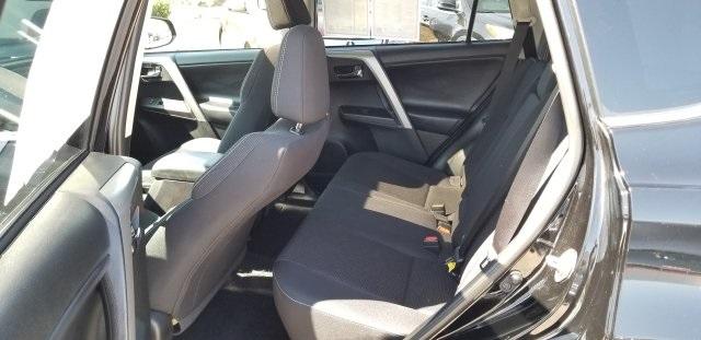 7452-toyota-rav4-2018-