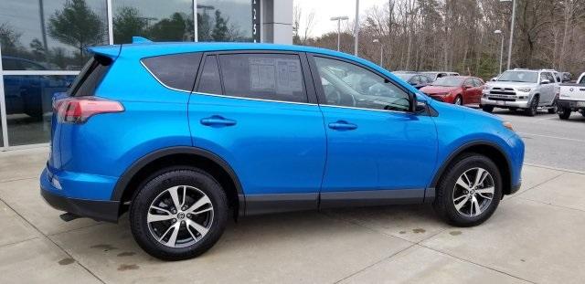 7498-toyota-rav4-2018-