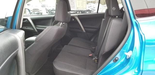 7508-toyota-rav4-2018-