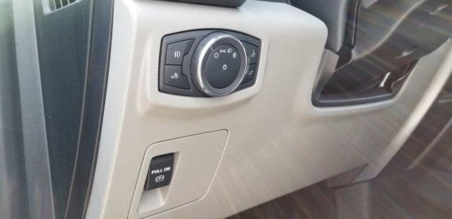 7529-ford-f-150-2018-w1e