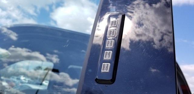 7532-ford-f-150-2018-w1e