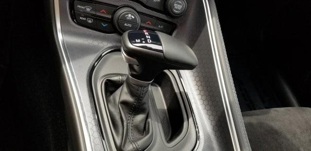 7593-dodge-challenger-2018-ladx22