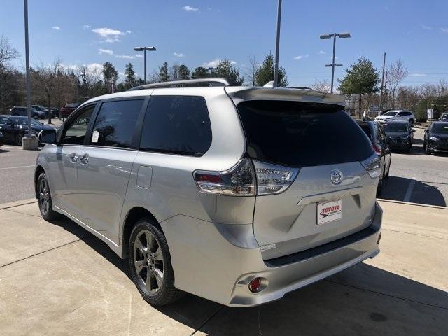 7634-toyota-sienna-2019-5352
