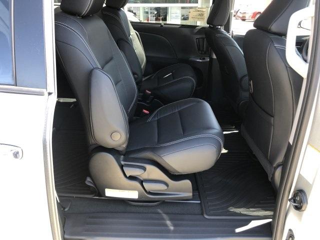 7640-toyota-sienna-2019-5352