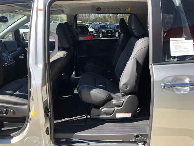 7642-toyota-sienna-2019-5352