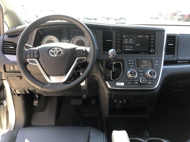 7643-toyota-sienna-2019-5352