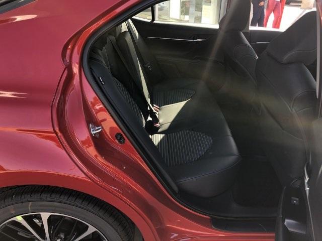7687-toyota-camry-2019-2546