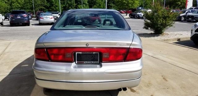 7844-buick-regal-2004-4wb69