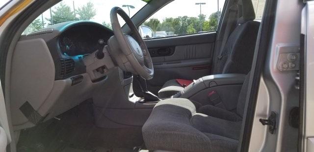 7849-buick-regal-2004-4wb69