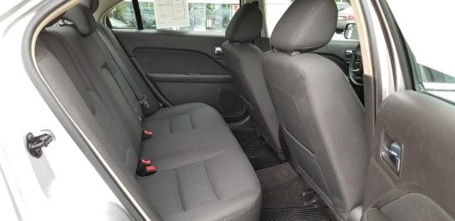 7897-ford-fusion-2011-p0h