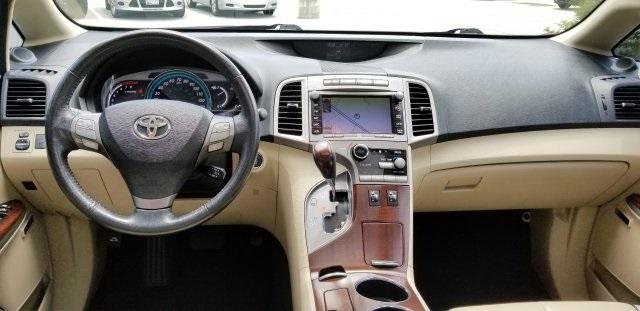 7913-toyota-venza-2011-2822