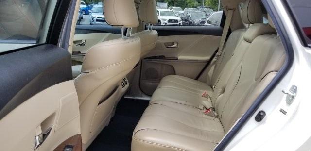 7917-toyota-venza-2011-2822