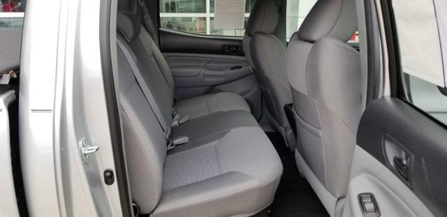 7984-toyota-tacoma-2012-7594