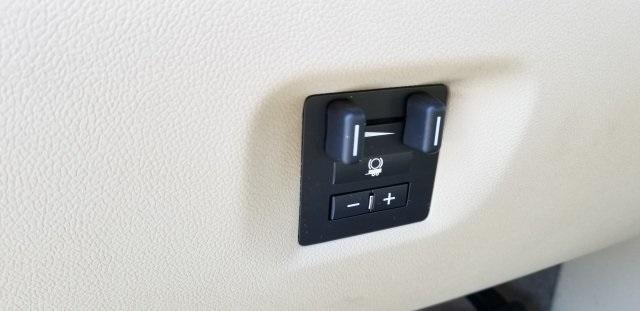 8006-chevrolet-tahoe-2013-ck10706