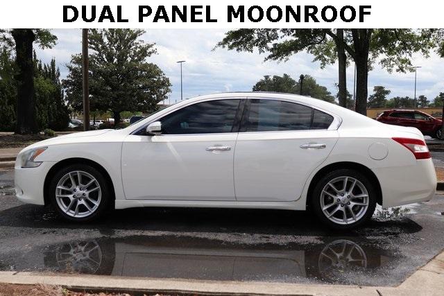 807-nissan-maxima-2011-16211