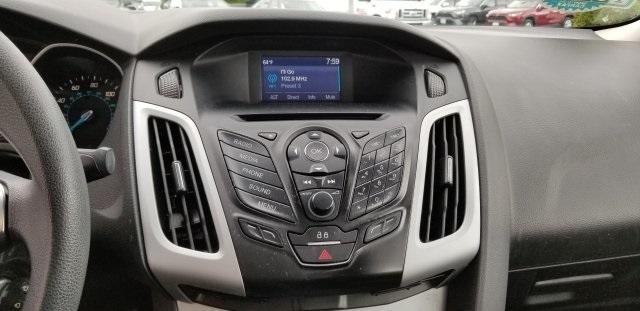 8103-ford-focus-2014-p3f