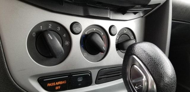 8105-ford-focus-2014-p3f
