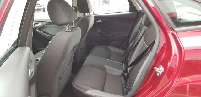8109-ford-focus-2014-p3f