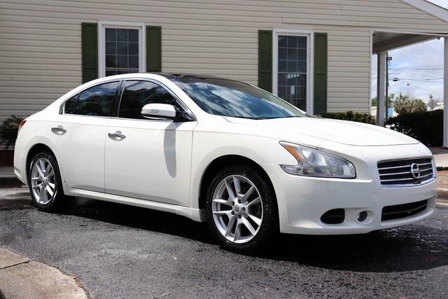 812-nissan-maxima-2011-16211