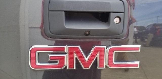 8182-gmc-sierra1500-2014-tk15753