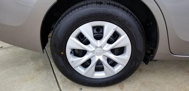 8201-toyota-corolla-2014-