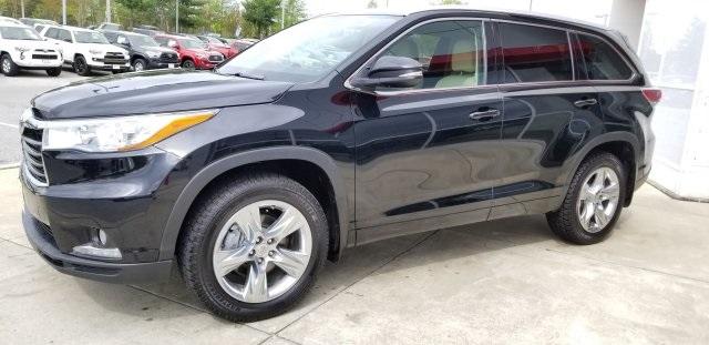 8224-toyota-highlander-2014-