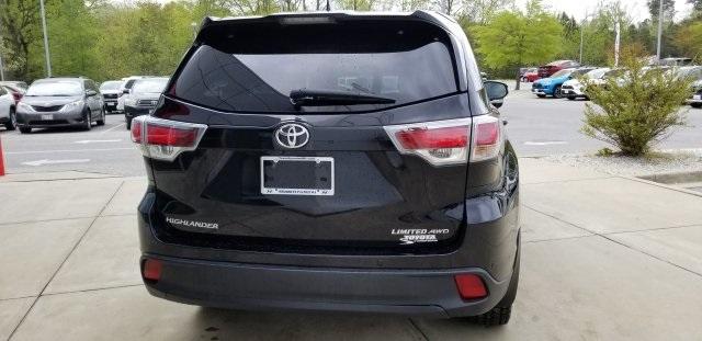 8227-toyota-highlander-2014-
