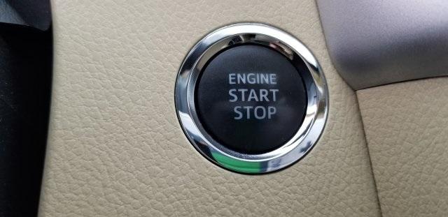 8235-toyota-highlander-2014-