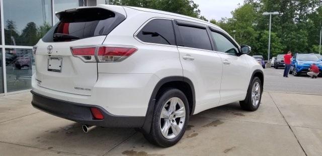 8273-toyota-highlander-2014-highlander