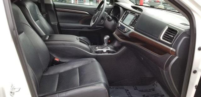 8278-toyota-highlander-2014-highlander
