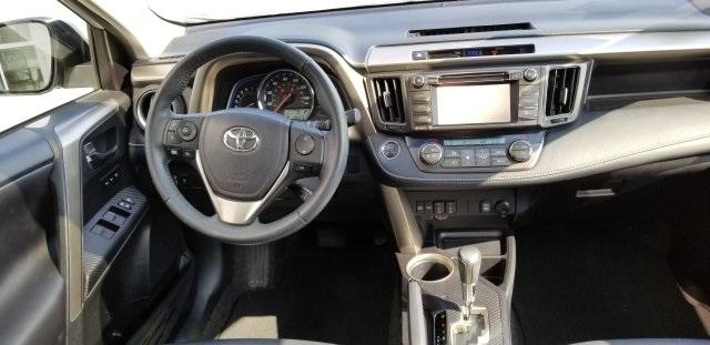 8315-toyota-rav4-2015-4452