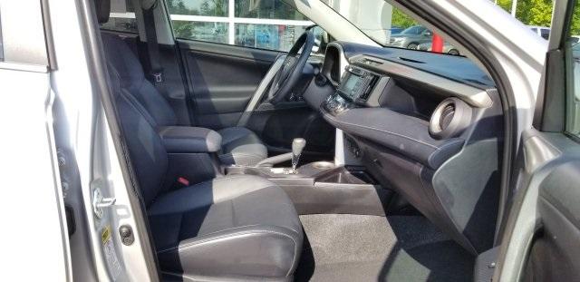 8317-toyota-rav4-2015-4452