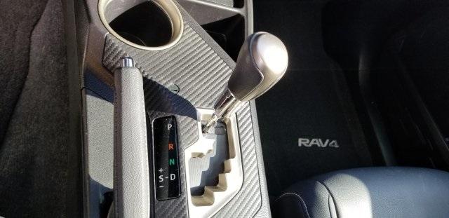 8319-toyota-rav4-2015-4452
