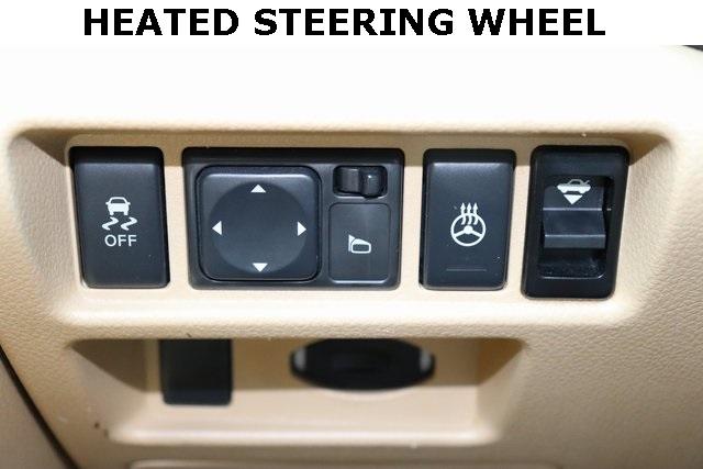832-nissan-maxima-2011-16211