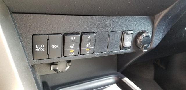 8320-toyota-rav4-2015-4452