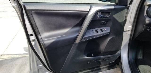 8321-toyota-rav4-2015-4452