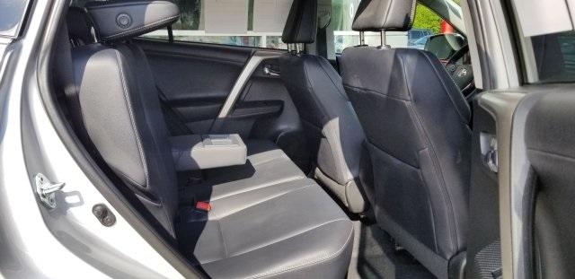 8323-toyota-rav4-2015-4452