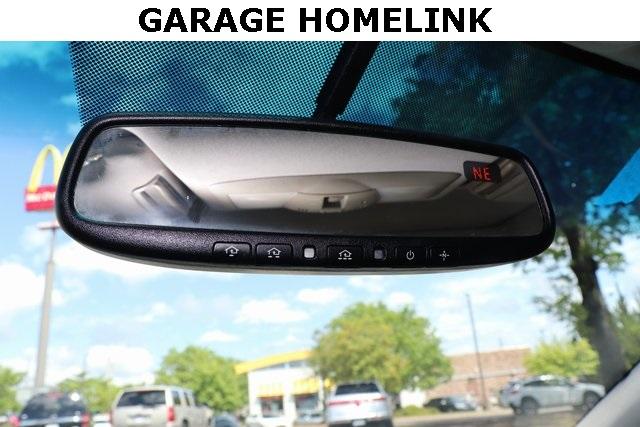 833-nissan-maxima-2011-16211