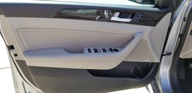 8344-hyundai-sonata-2015-28472f4p