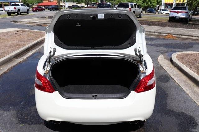 837-nissan-maxima-2011-16211
