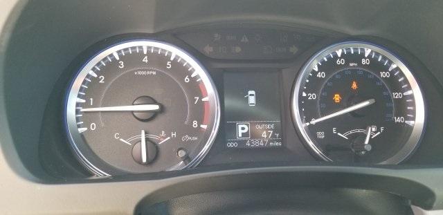 8404-toyota-highlander-2015-