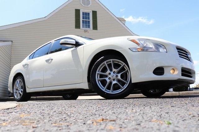 845-nissan-maxima-2011-16211