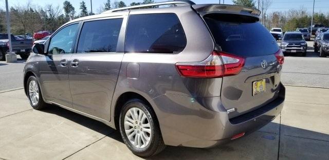8493-toyota-sienna-2015-5328