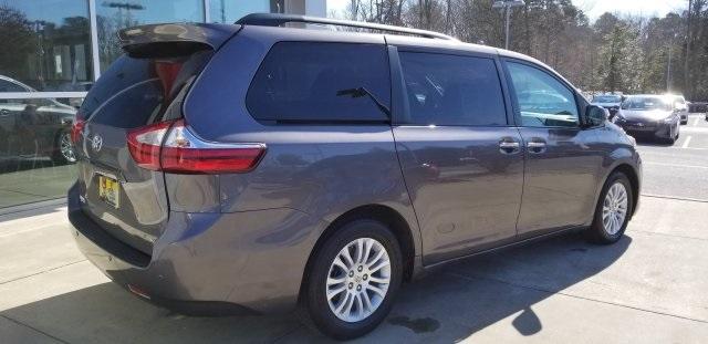 8495-toyota-sienna-2015-5328