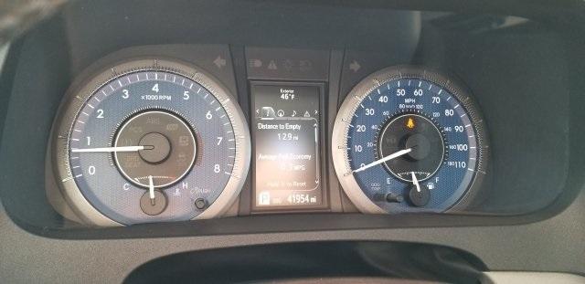 8497-toyota-sienna-2015-5328