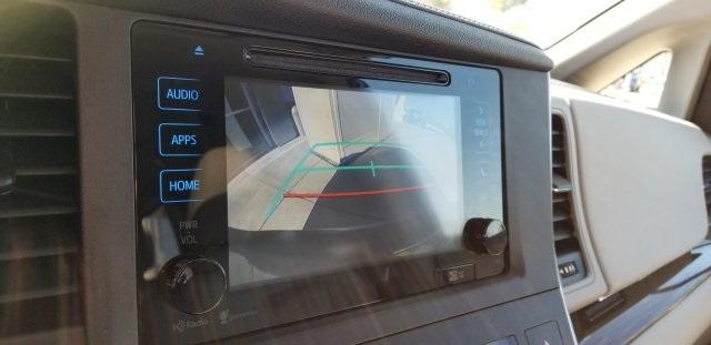 8501-toyota-sienna-2015-5328