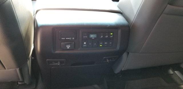 8573-toyota-sequoia-2015-7929