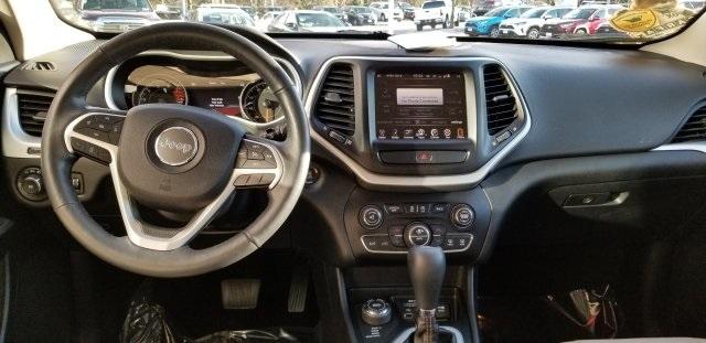 8691-jeep-cherokee-2016-kljp74