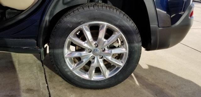 8704-jeep-cherokee-2016-kljp74
