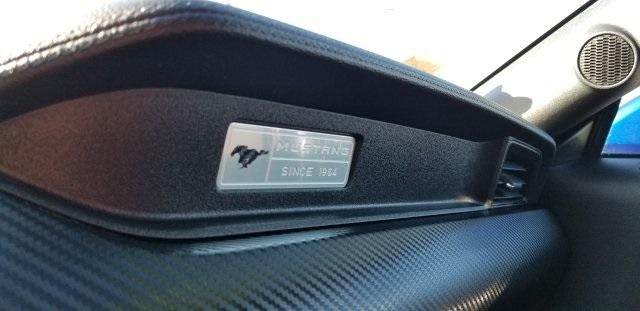 8721-ford-mustang-2016-p8c